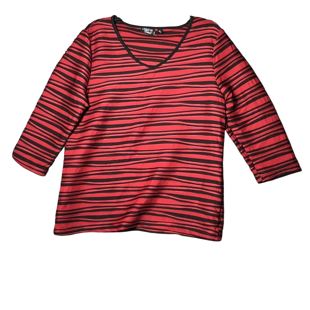 Onque Casual Women's Large Red Black Striped Textured 3/4 Sleeve V-Neck Top